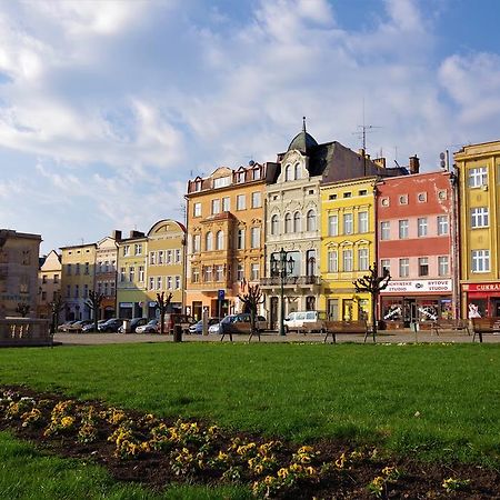 Apartmany U Namesti ブロウモフ エクステリア 写真