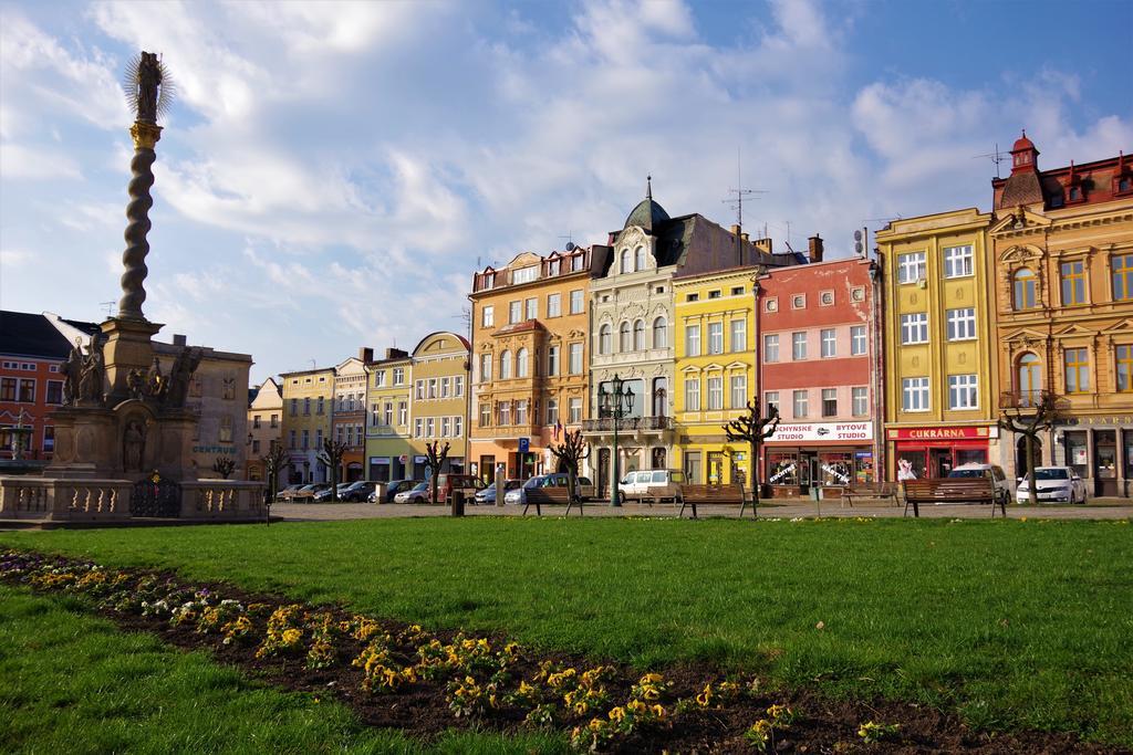 Apartmany U Namesti ブロウモフ エクステリア 写真